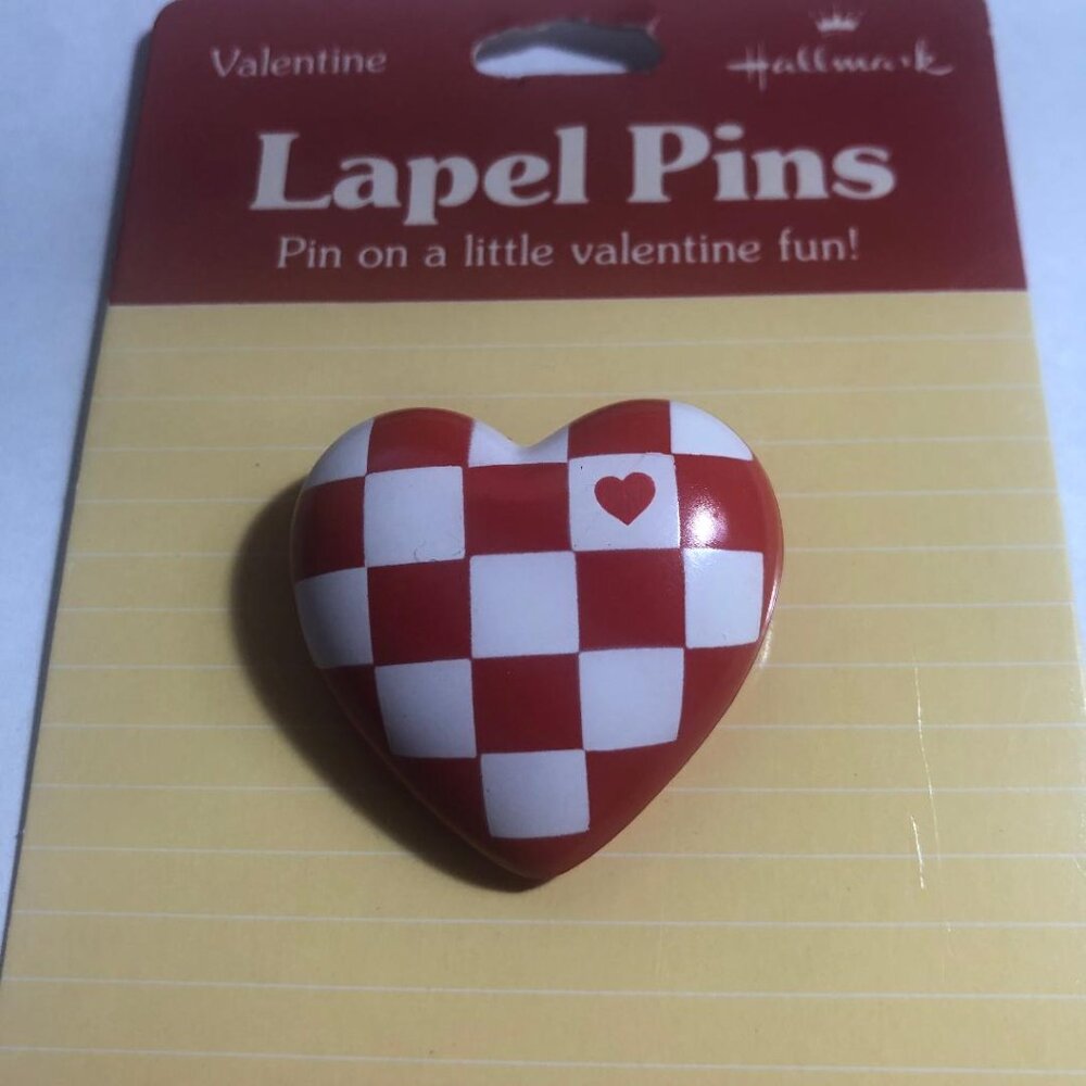 New Vintage Hallmark Lapel Pin Valentines Red/White Checkerboard Heart Brooch